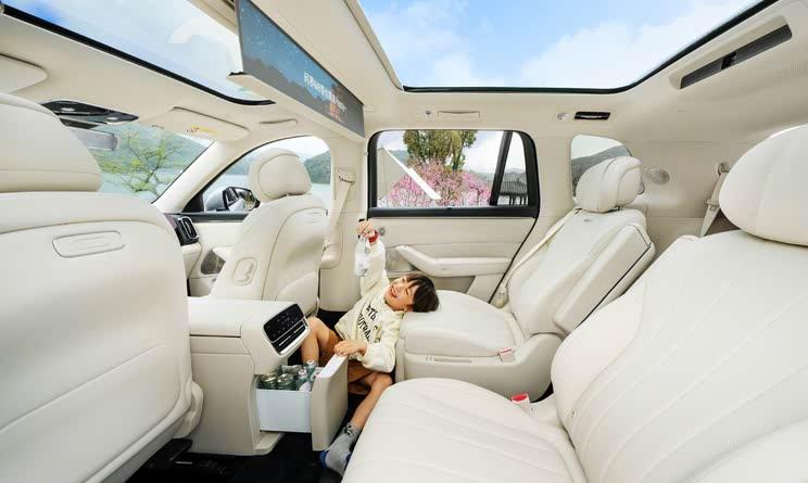 Компактний холодильник